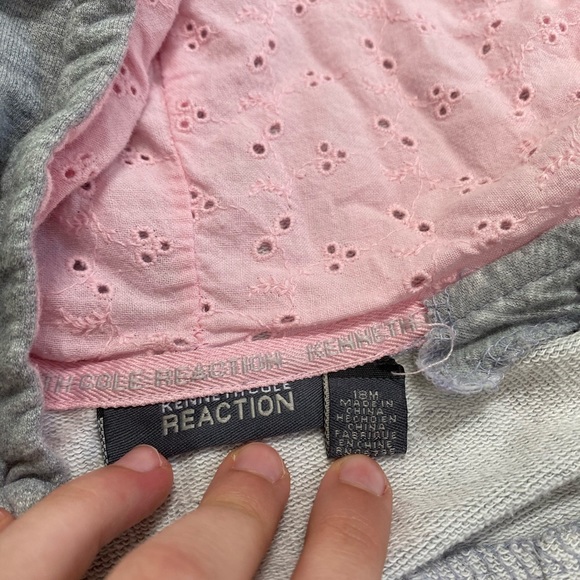 Great condition KENNETH COLE kids sweatsuit - Picture 2 of 6